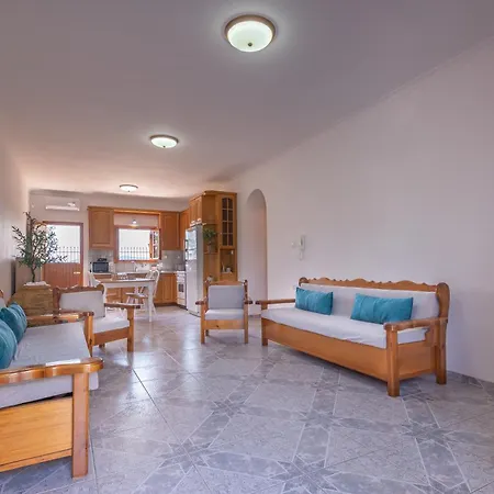 Casa Terra Mani *