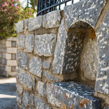 Casa Terra Mani Tatil Evi *