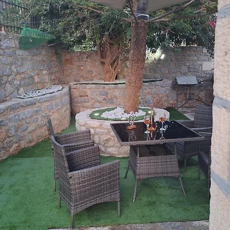Casa Terra Mani *
