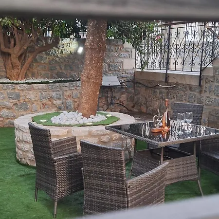 Casa Terra Mani Tatil Evi