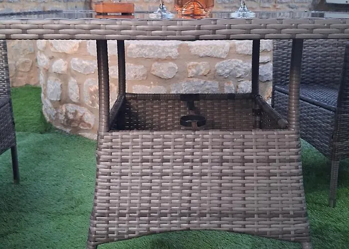 Casa Terra Mani Alika